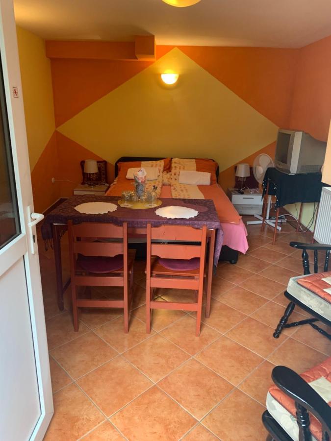 Fonix Apartman Appartement Keszthely Buitenkant foto